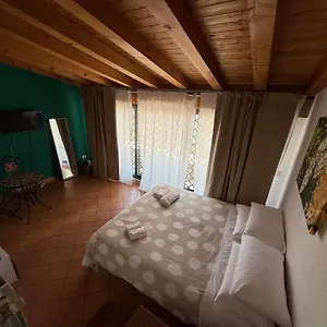 Bnb San Barnaba Bed & Breakfast